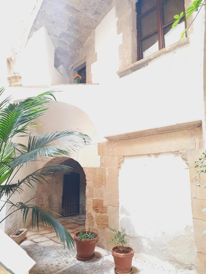 "Guttuso Tribute Suite" Experience Apartment Palermo Dış mekan fotoğraf